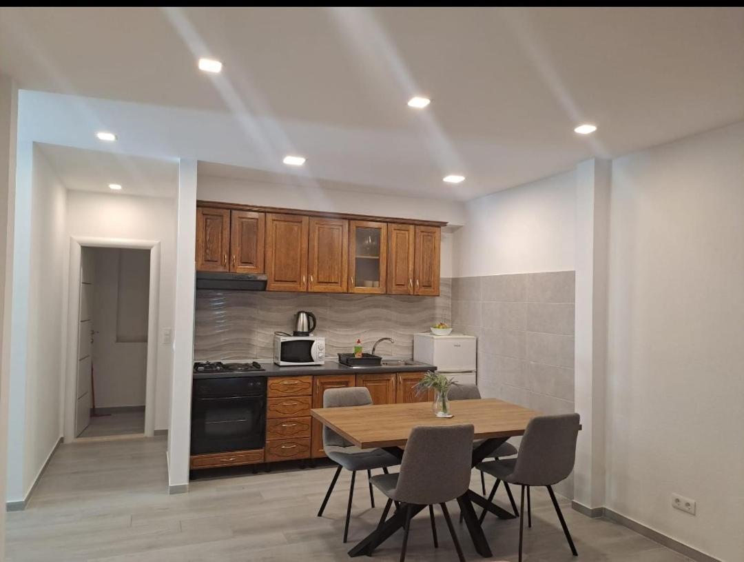Apartmani Ivica Martic Duće Екстериор снимка